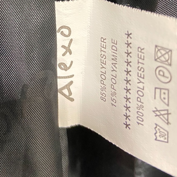 ALEXO Puffer Jacket/Coat Made In Europe - Picture 5 of 10